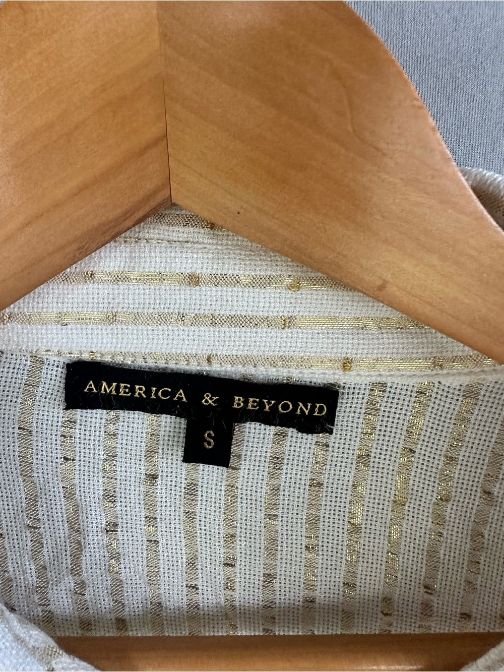 🎉5 for $45🎉 America & Beyond top blouse shirt size S - Picture 5 of 7